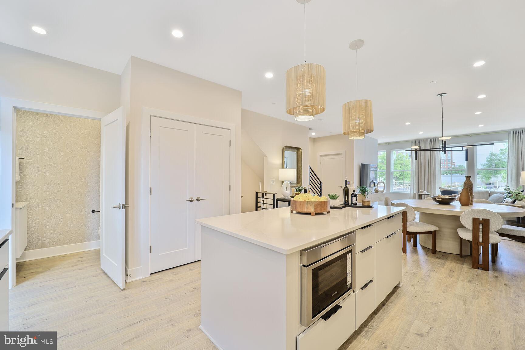1211 NORTHSIDE PARK BOULEVARD 39 CAMBRIDGE