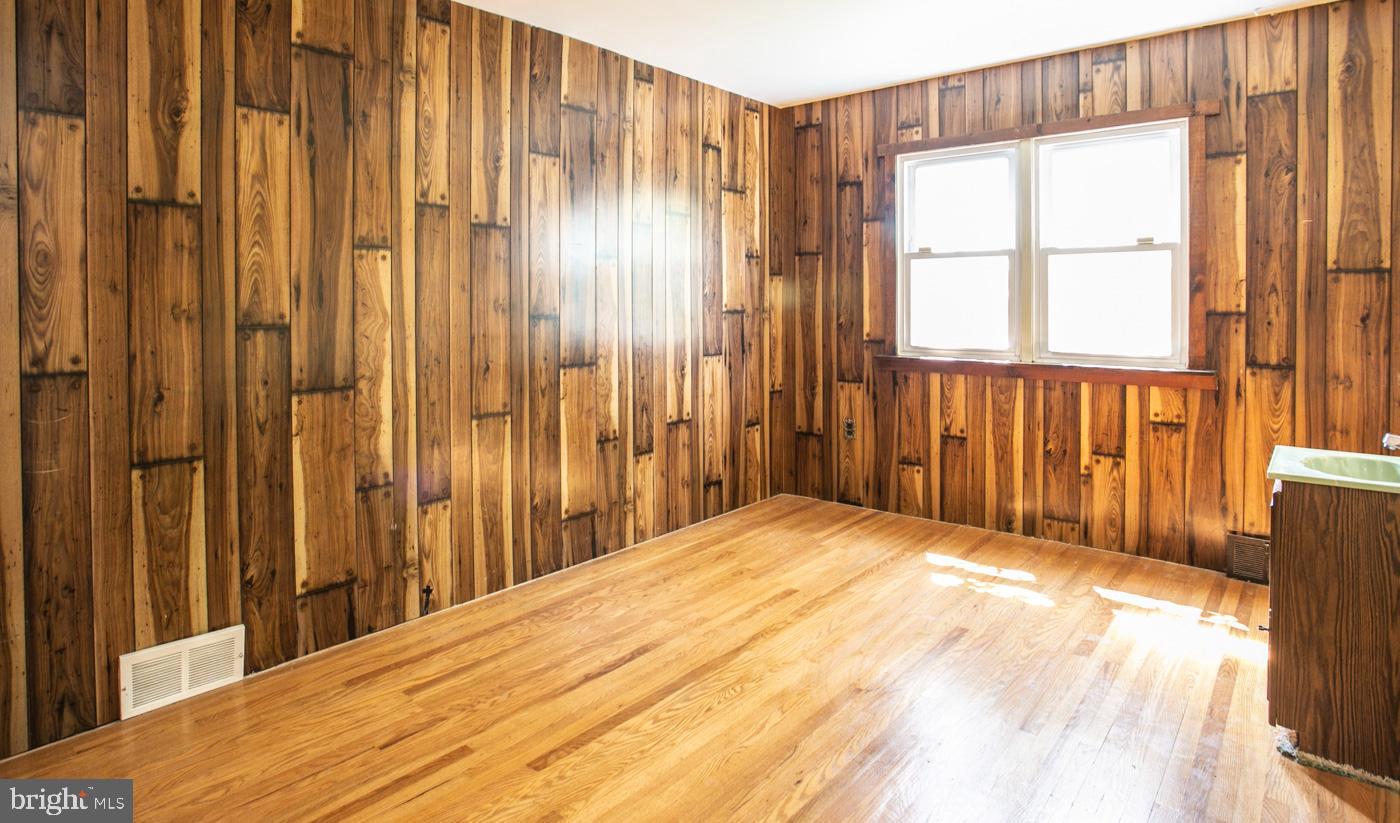 BEATTY WOODS - Residential