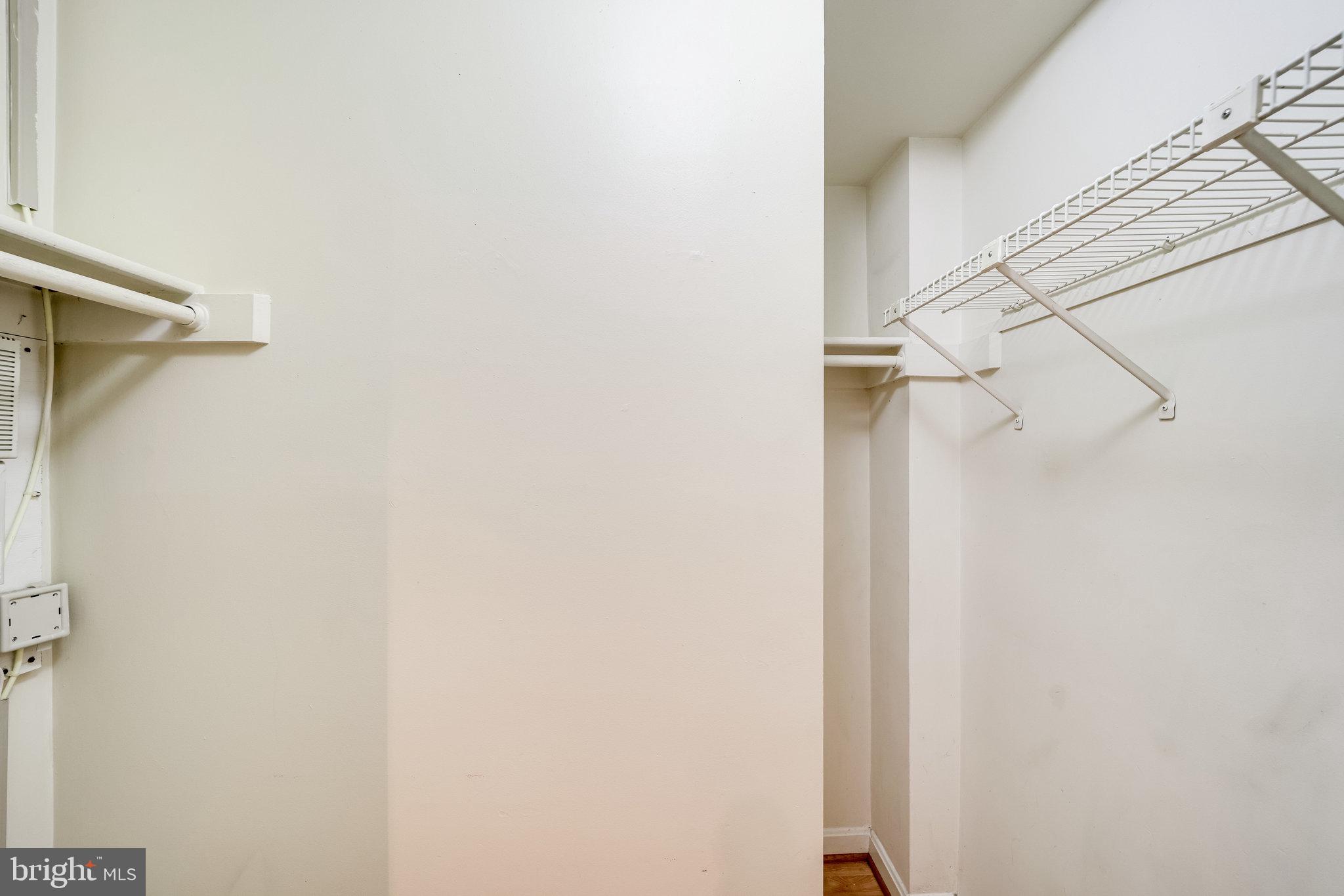 COLONIAL VILLAGE I - Residential