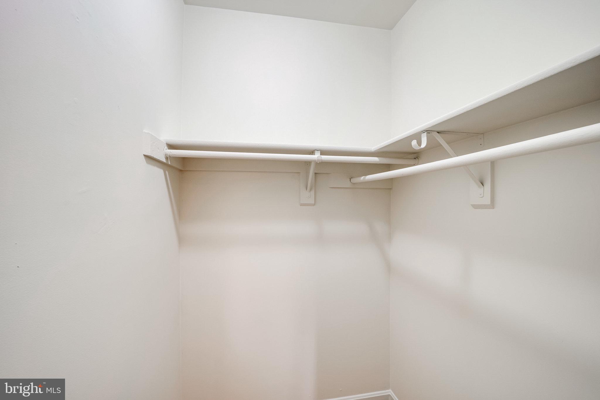 COLONIAL VILLAGE I - Residential