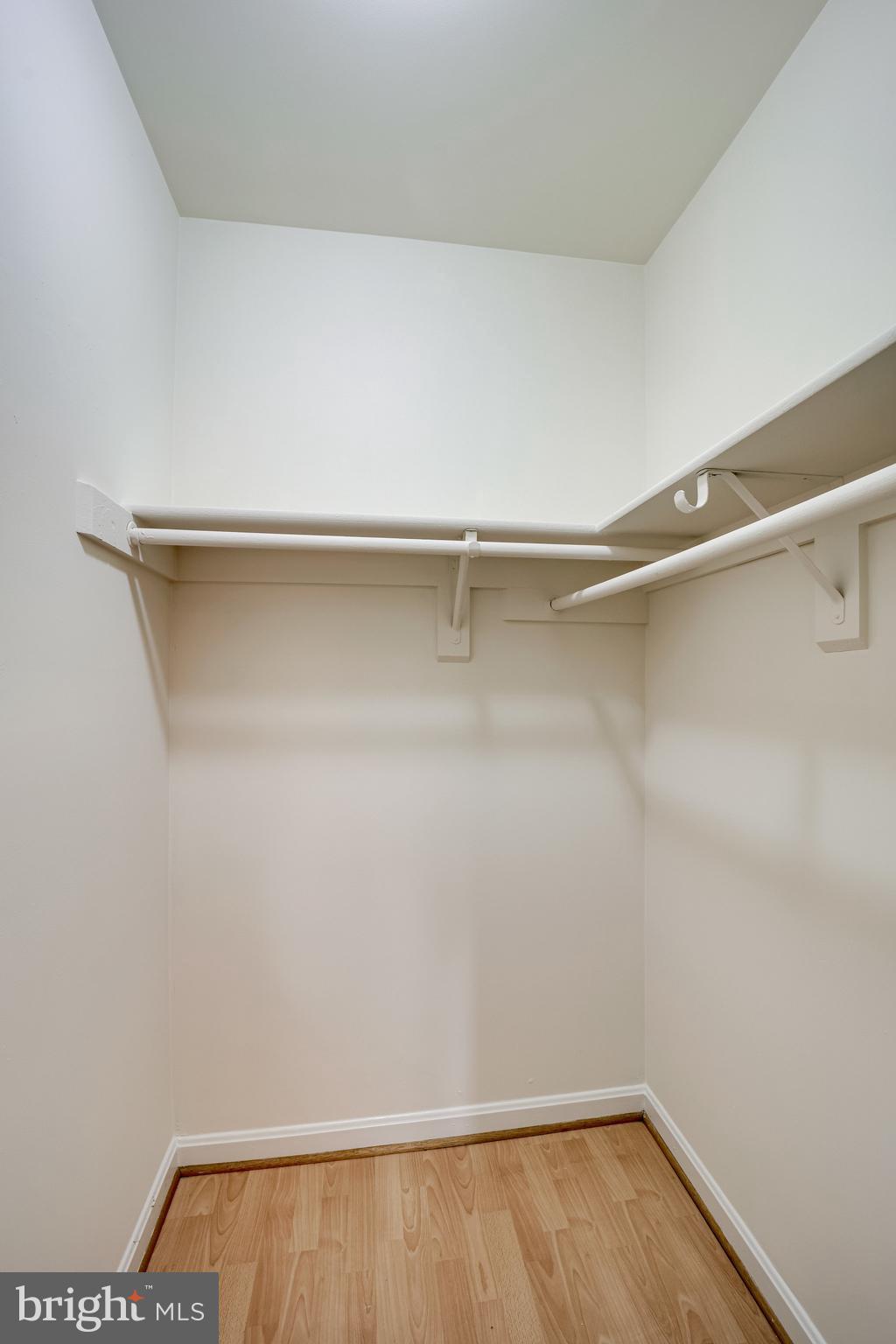 COLONIAL VILLAGE I - Residential