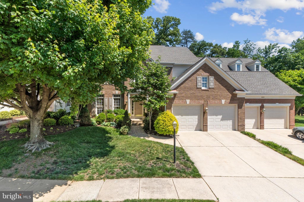 Photo of 6264 Kingfisher Lane, ALEXANDRIA, VA 22312 (MLS # VAFX2303896)