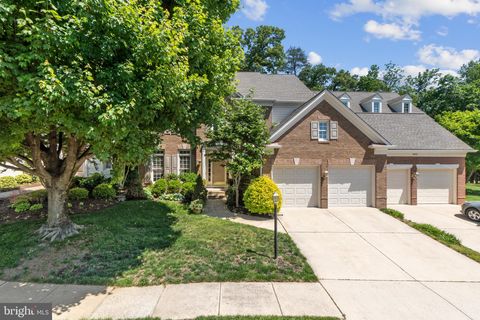 Photo of 6264 Kingfisher Lane, ALEXANDRIA, VA 22312 (MLS # VAFX2303896)