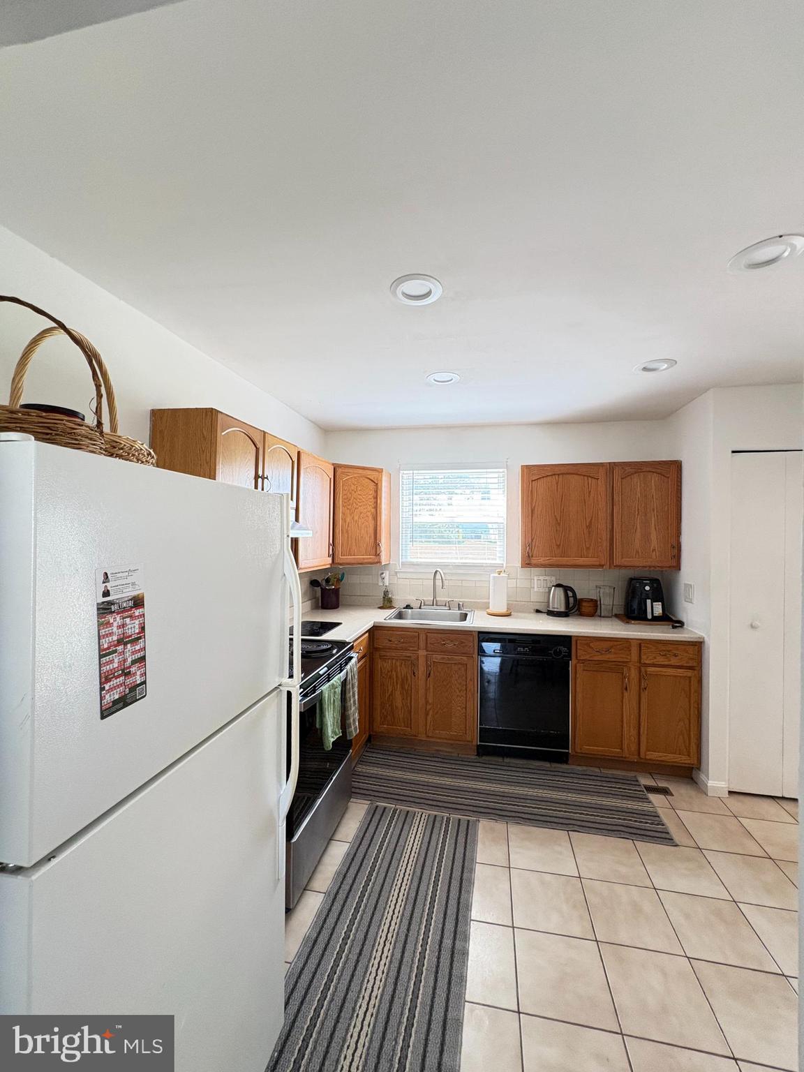 463 DARTON COURT
