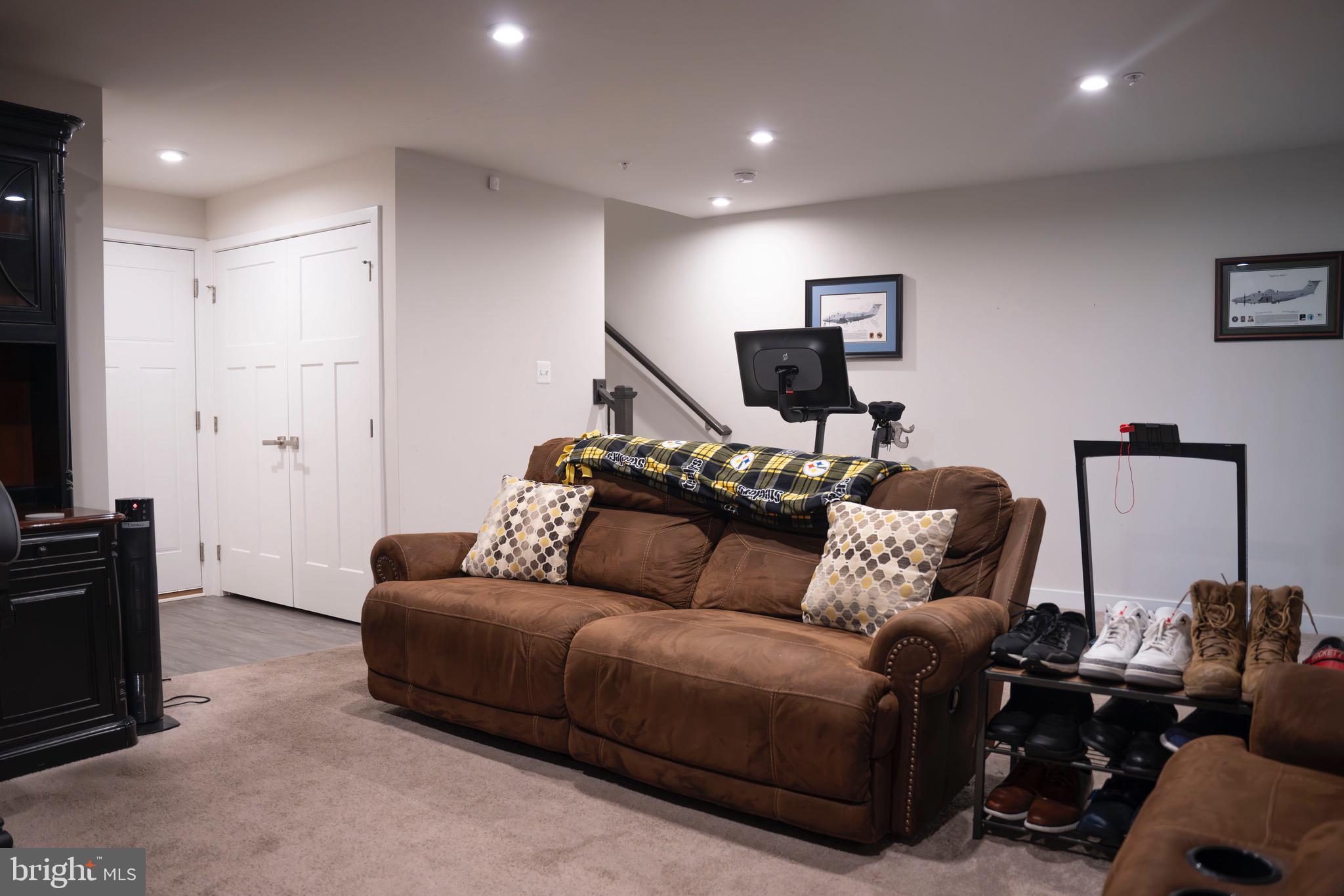 NORBOURNE PARK - Residential