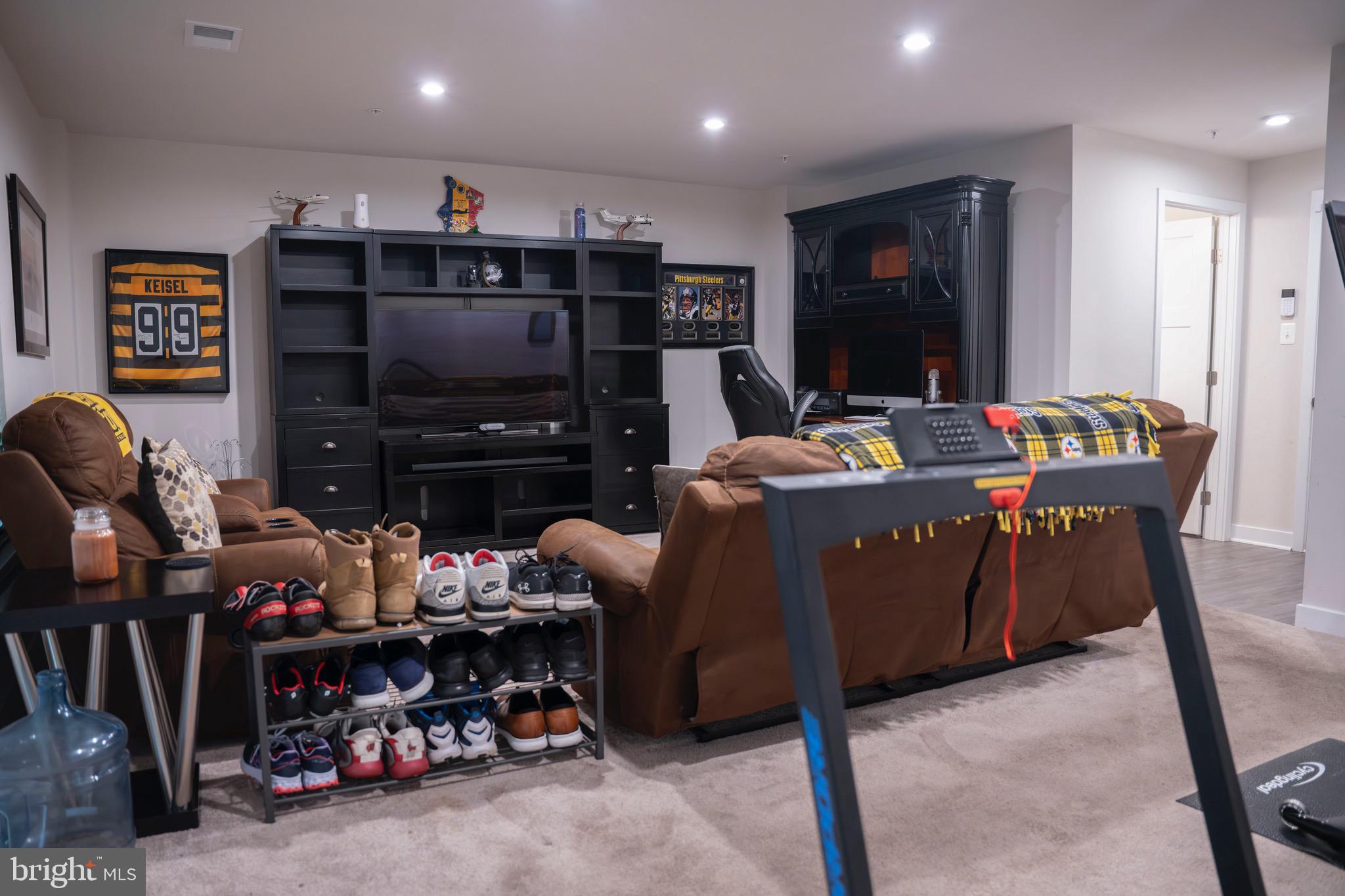 NORBOURNE PARK - Residential