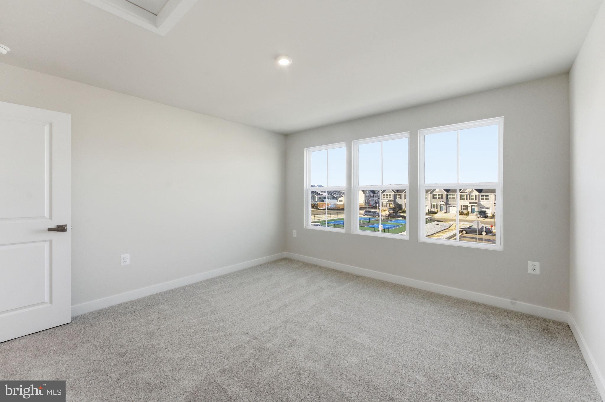 ALEXANDER'S CROSSING - Residential Lease