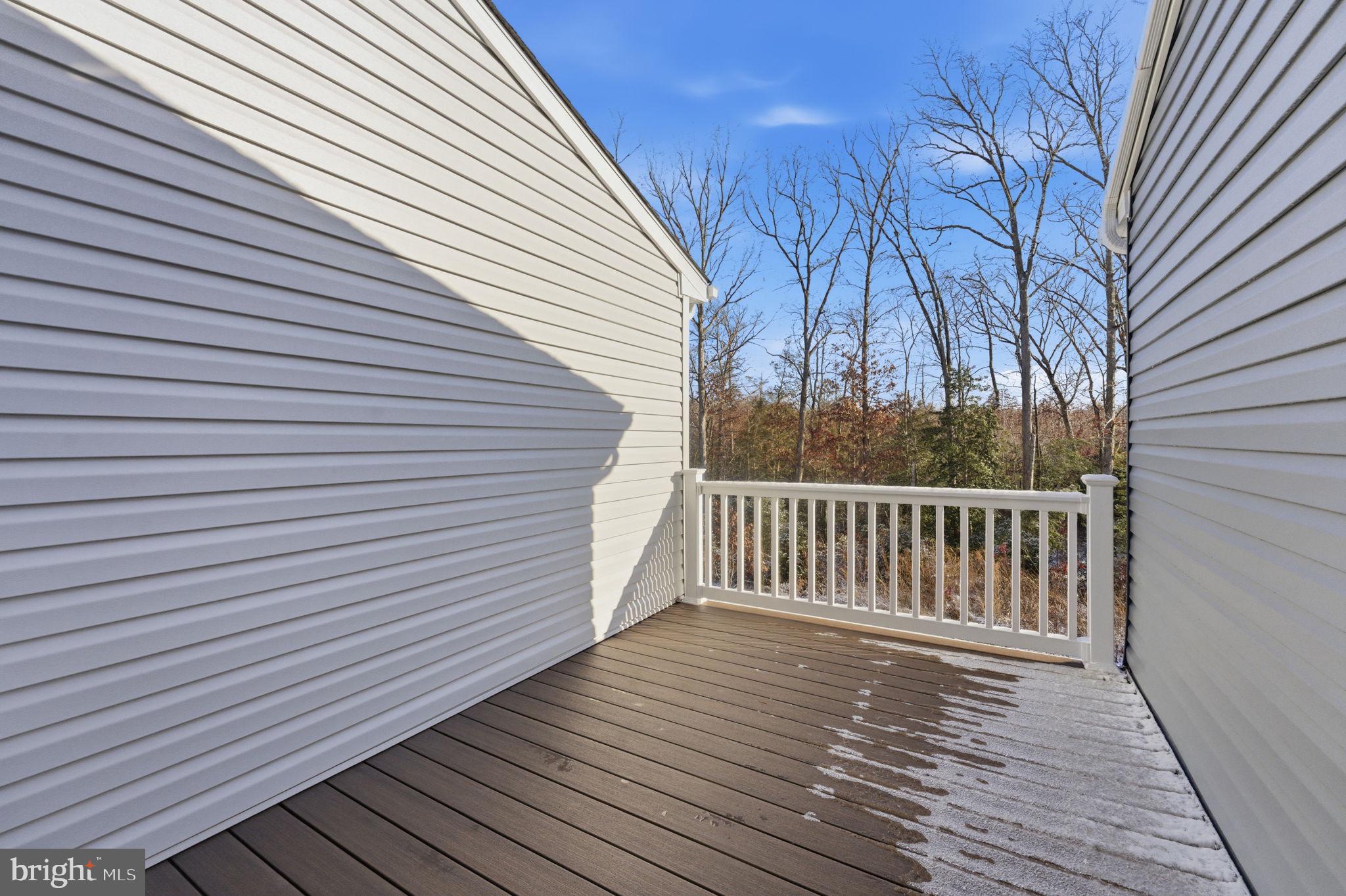 ALEXANDER'S CROSSING - Residential Lease