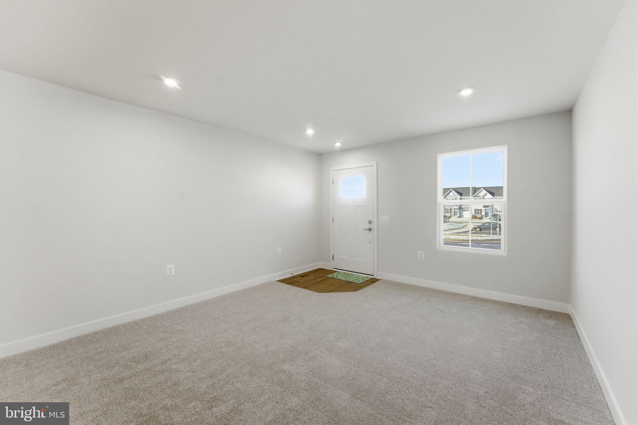 ALEXANDER'S CROSSING - Residential Lease