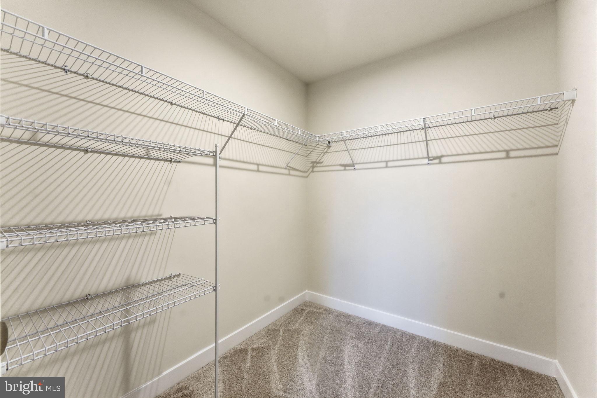 ALEXANDER'S CROSSING - Residential Lease