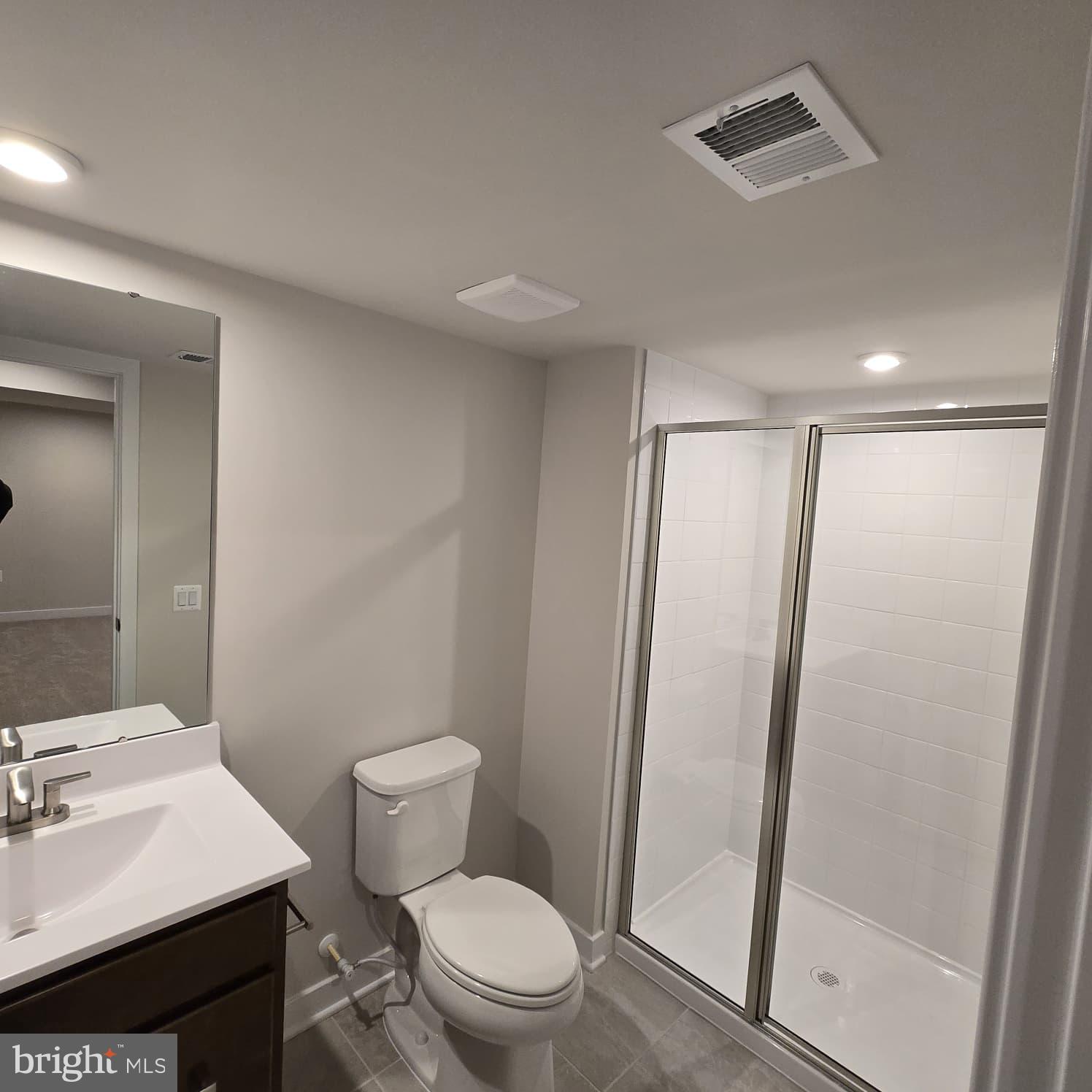 ALEXANDER'S CROSSING - Residential Lease