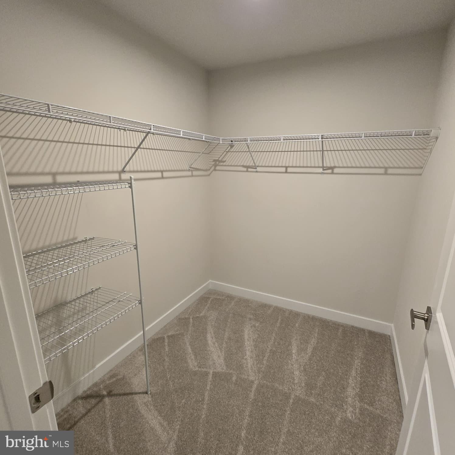 ALEXANDER'S CROSSING - Residential Lease