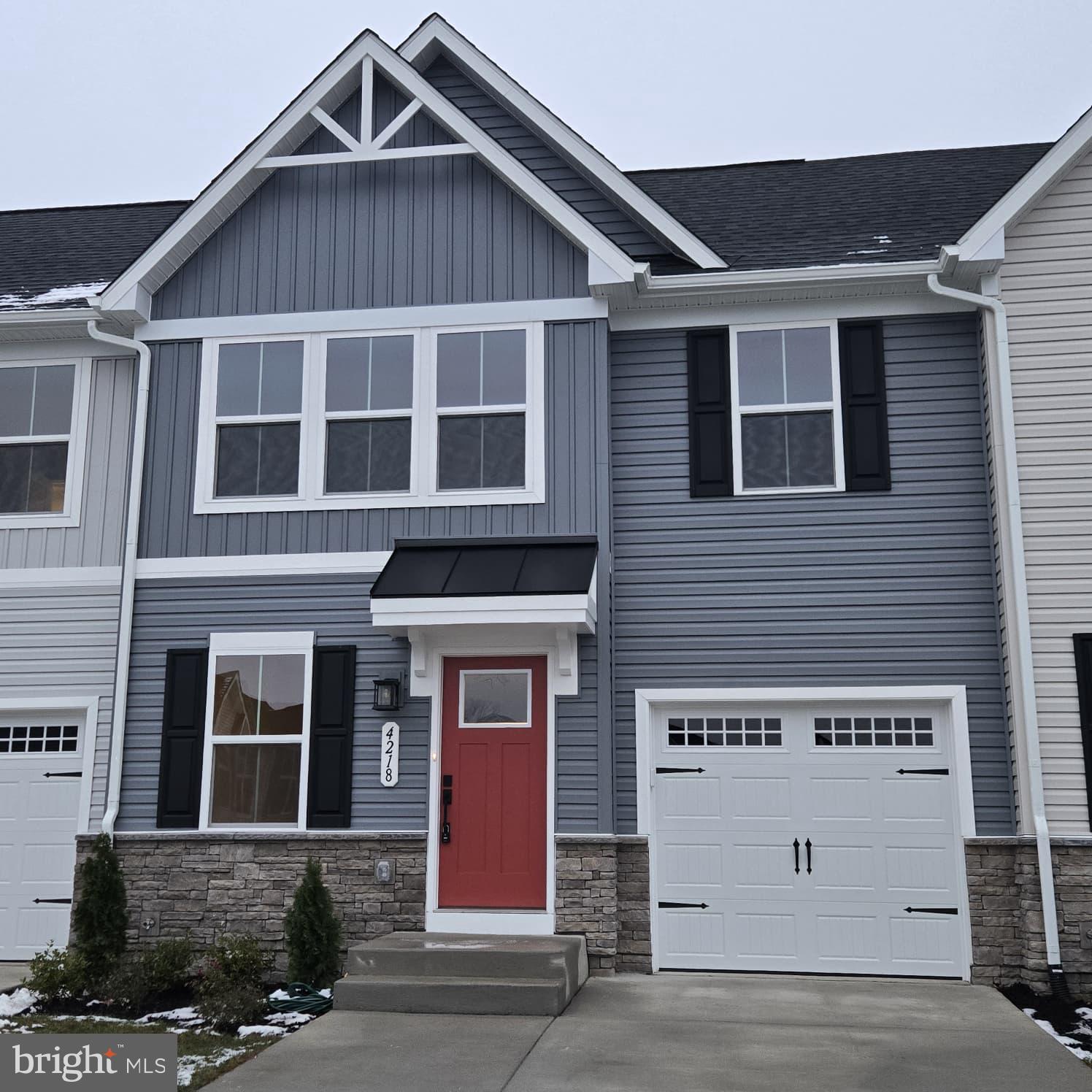 ALEXANDER'S CROSSING - Residential Lease