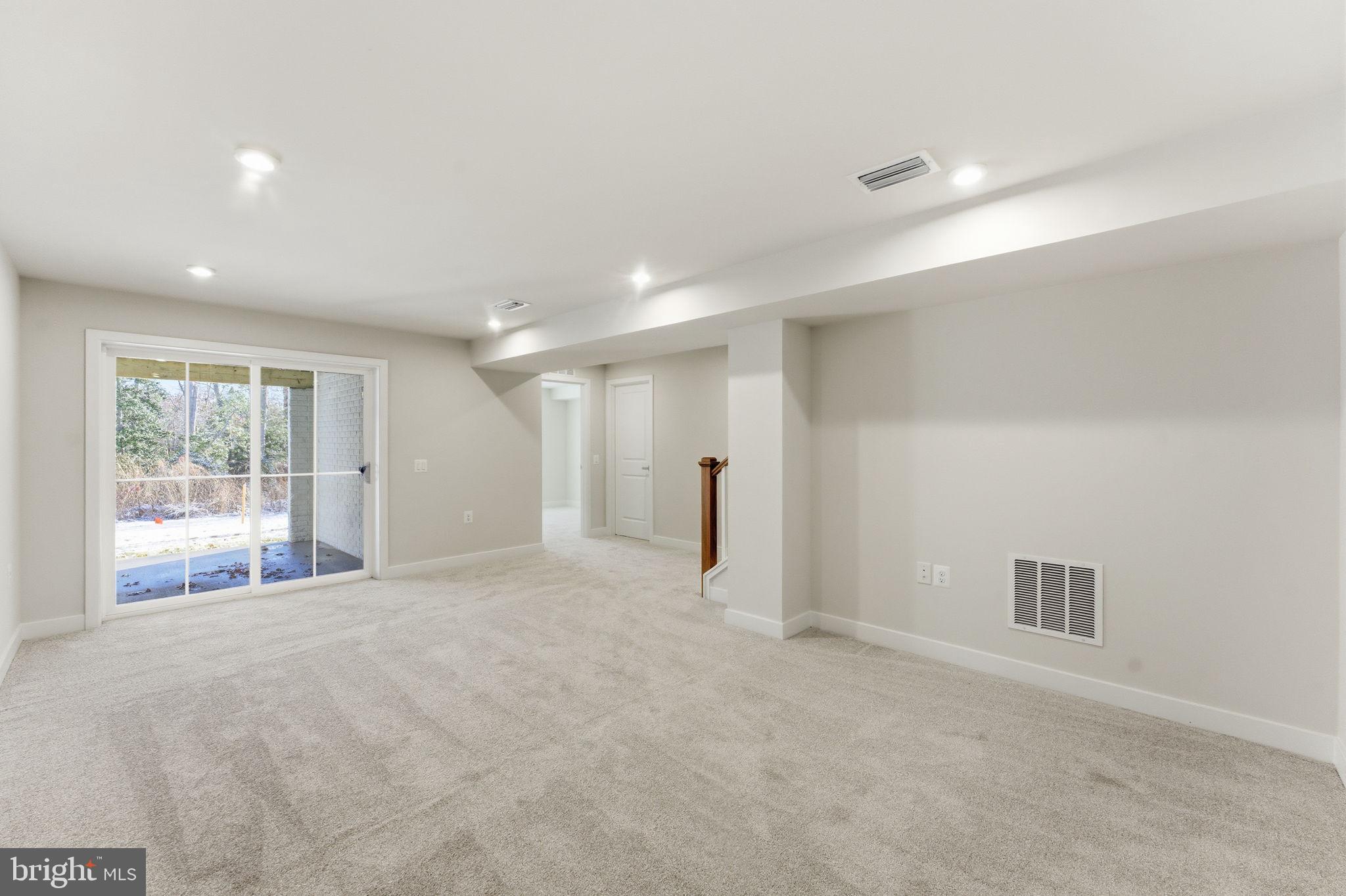 ALEXANDER'S CROSSING - Residential Lease