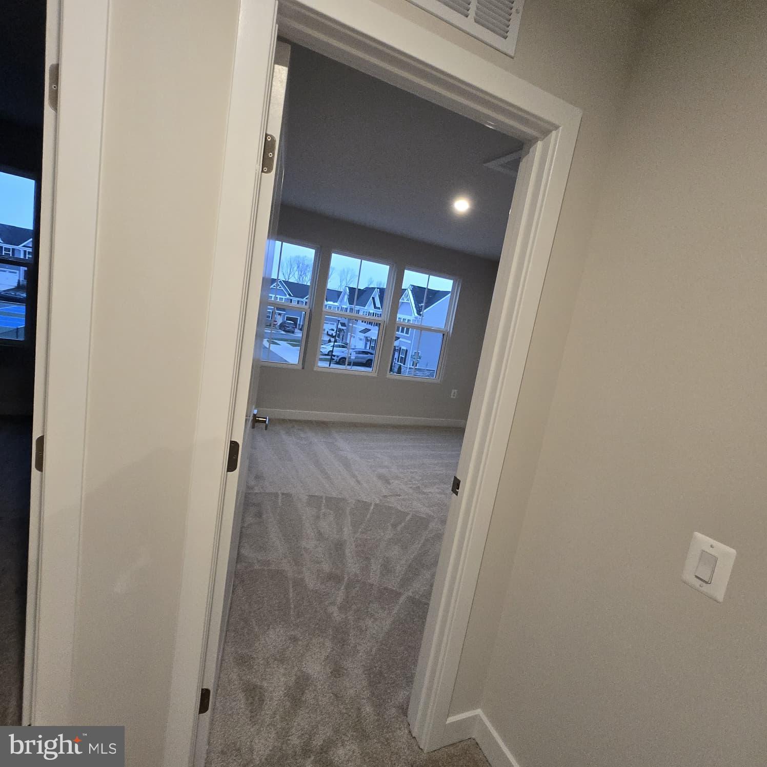 ALEXANDER'S CROSSING - Residential Lease