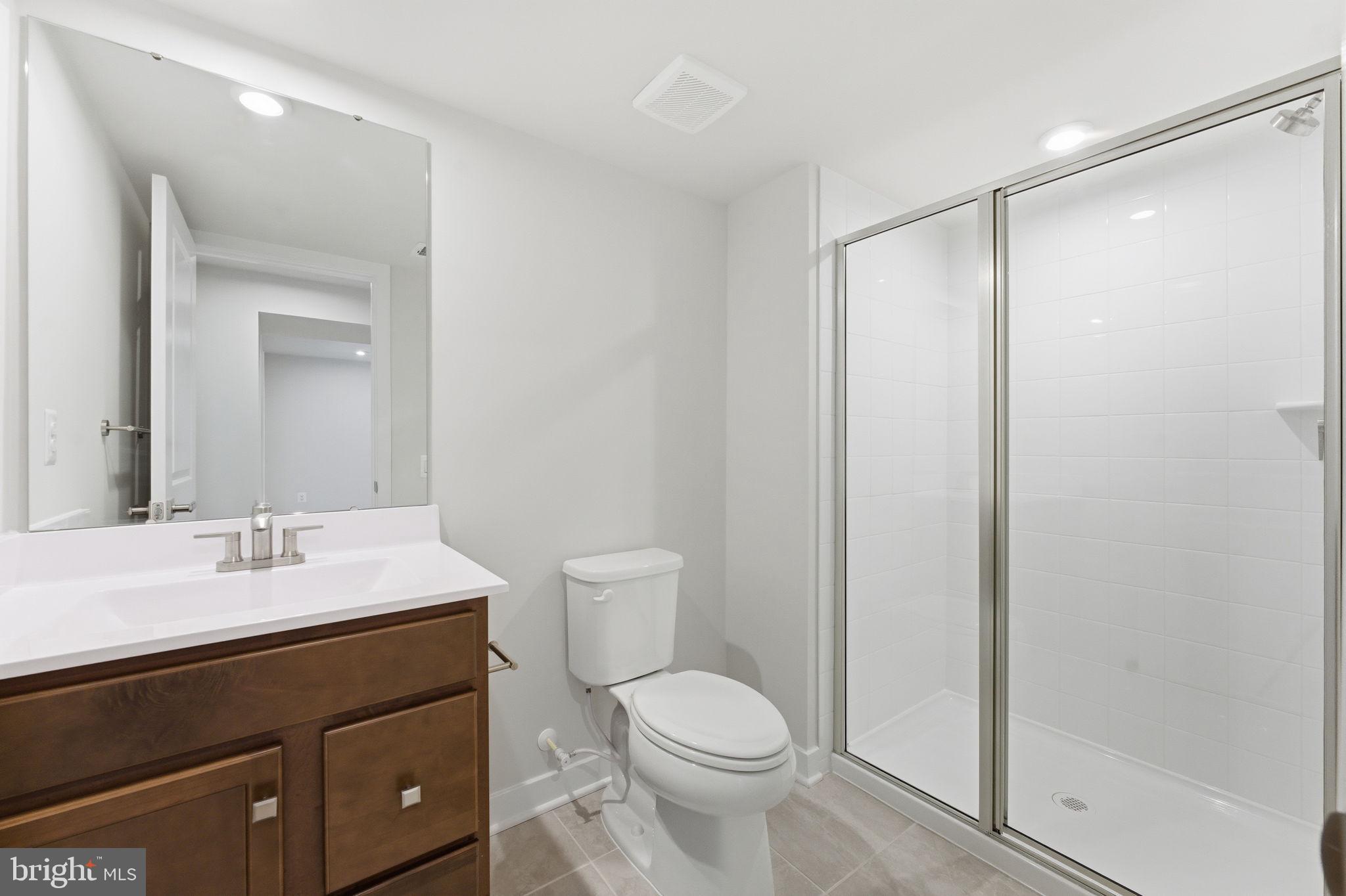 ALEXANDER'S CROSSING - Residential Lease