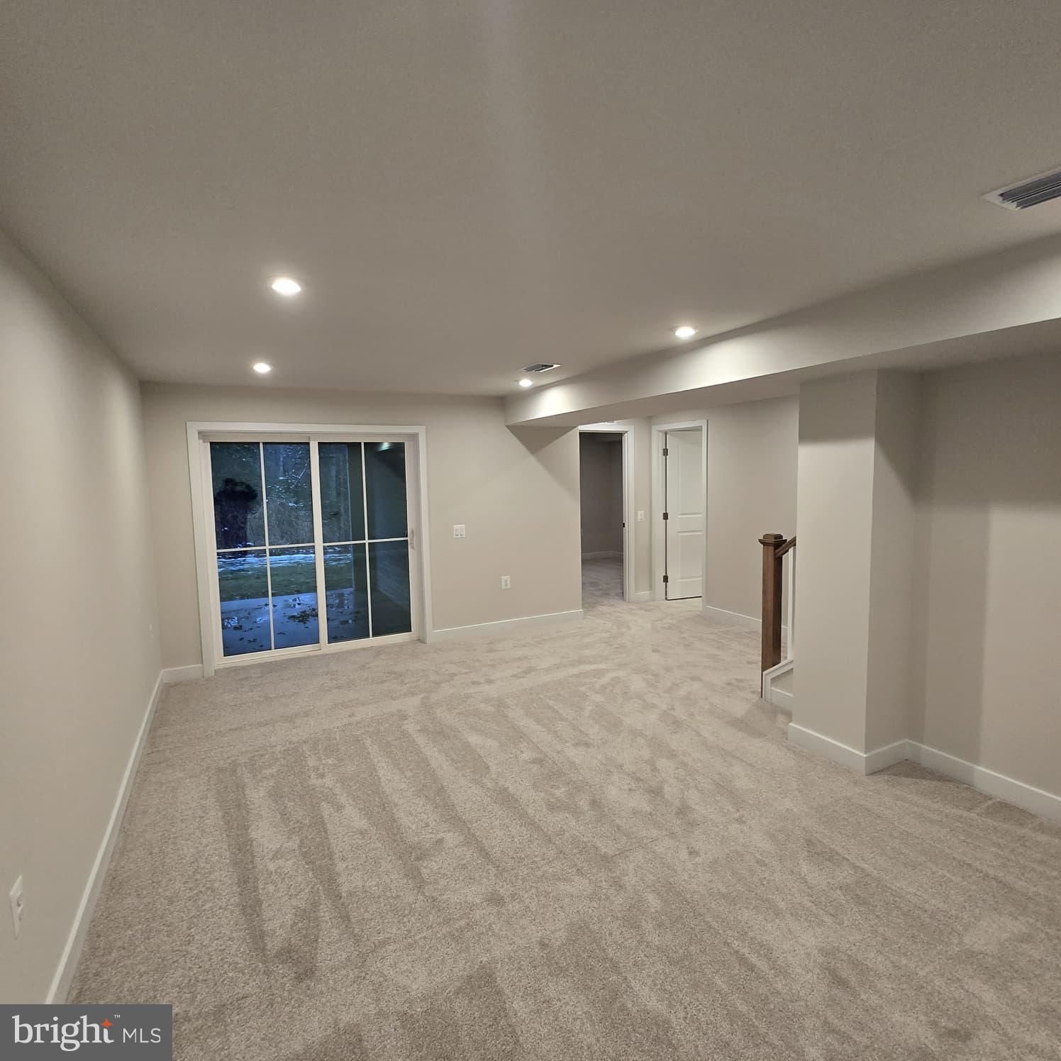 ALEXANDER'S CROSSING - Residential Lease