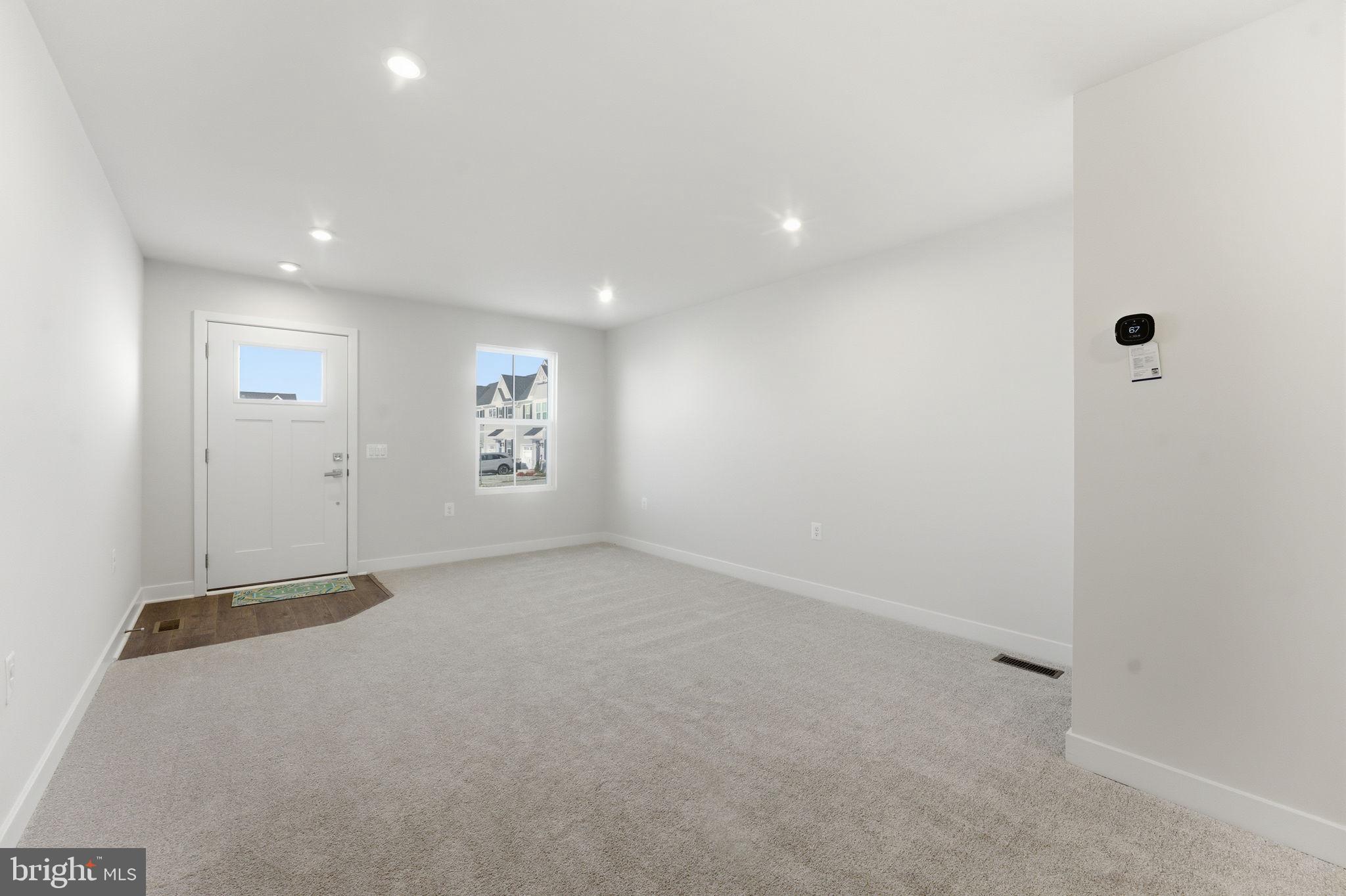 ALEXANDER'S CROSSING - Residential Lease