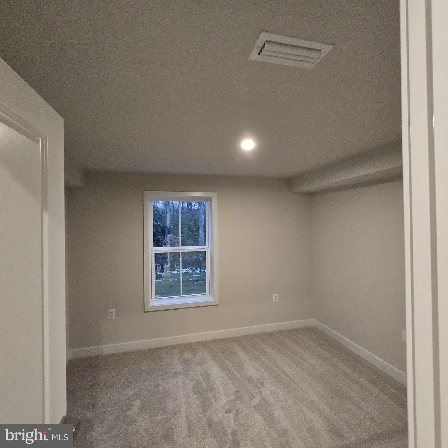 ALEXANDER'S CROSSING - Residential Lease