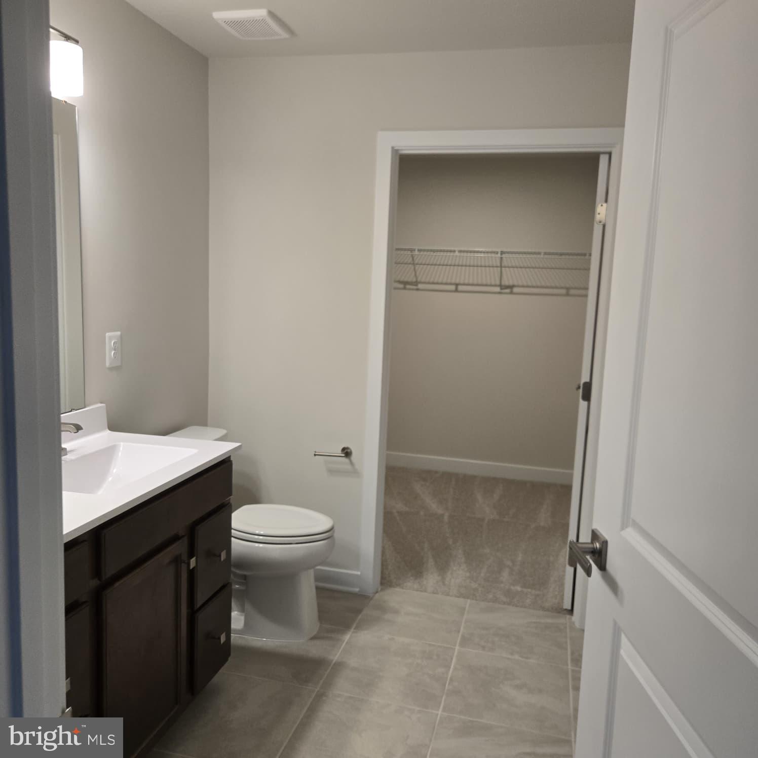 ALEXANDER'S CROSSING - Residential Lease