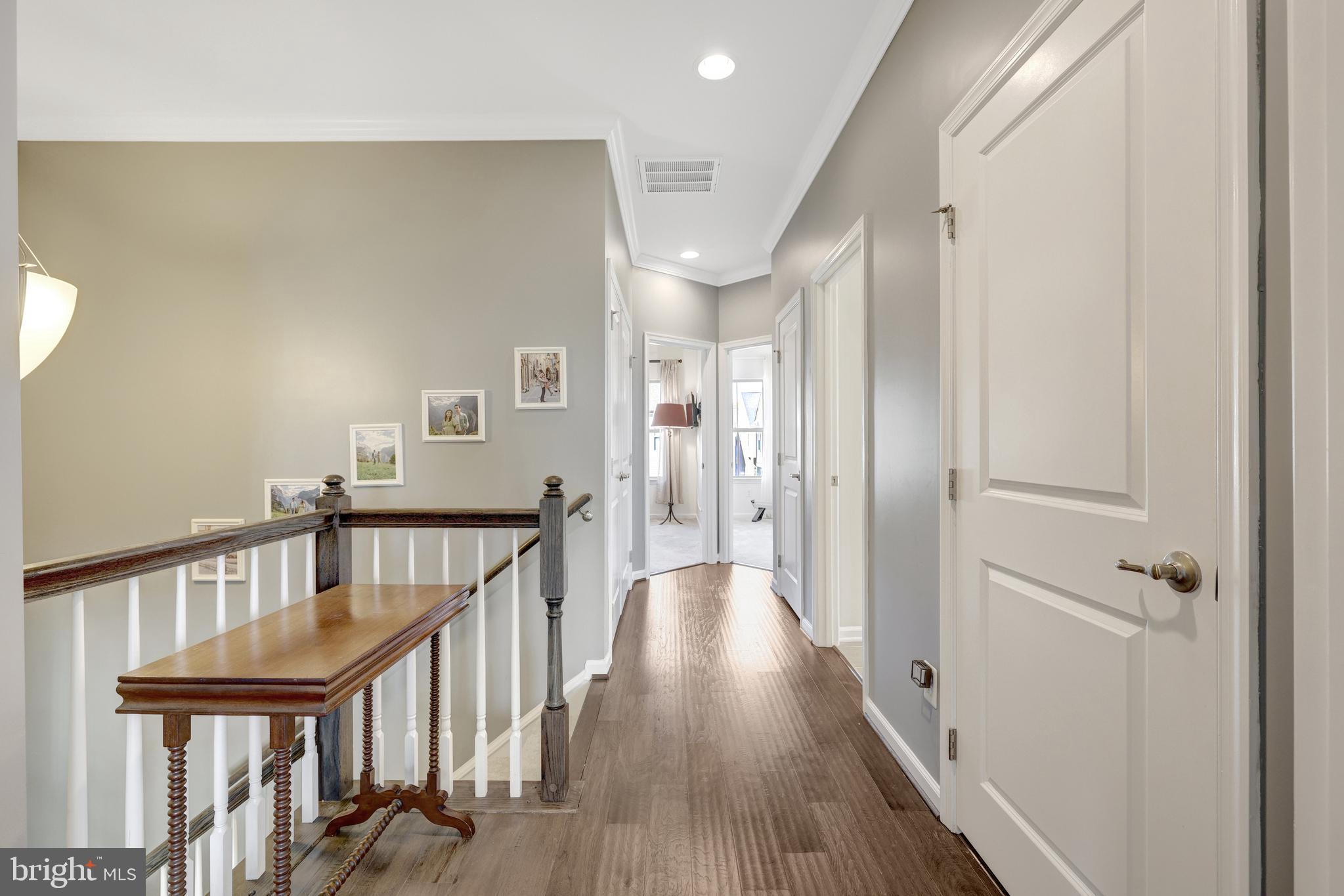 LOUDOUN CROSSING - Residential