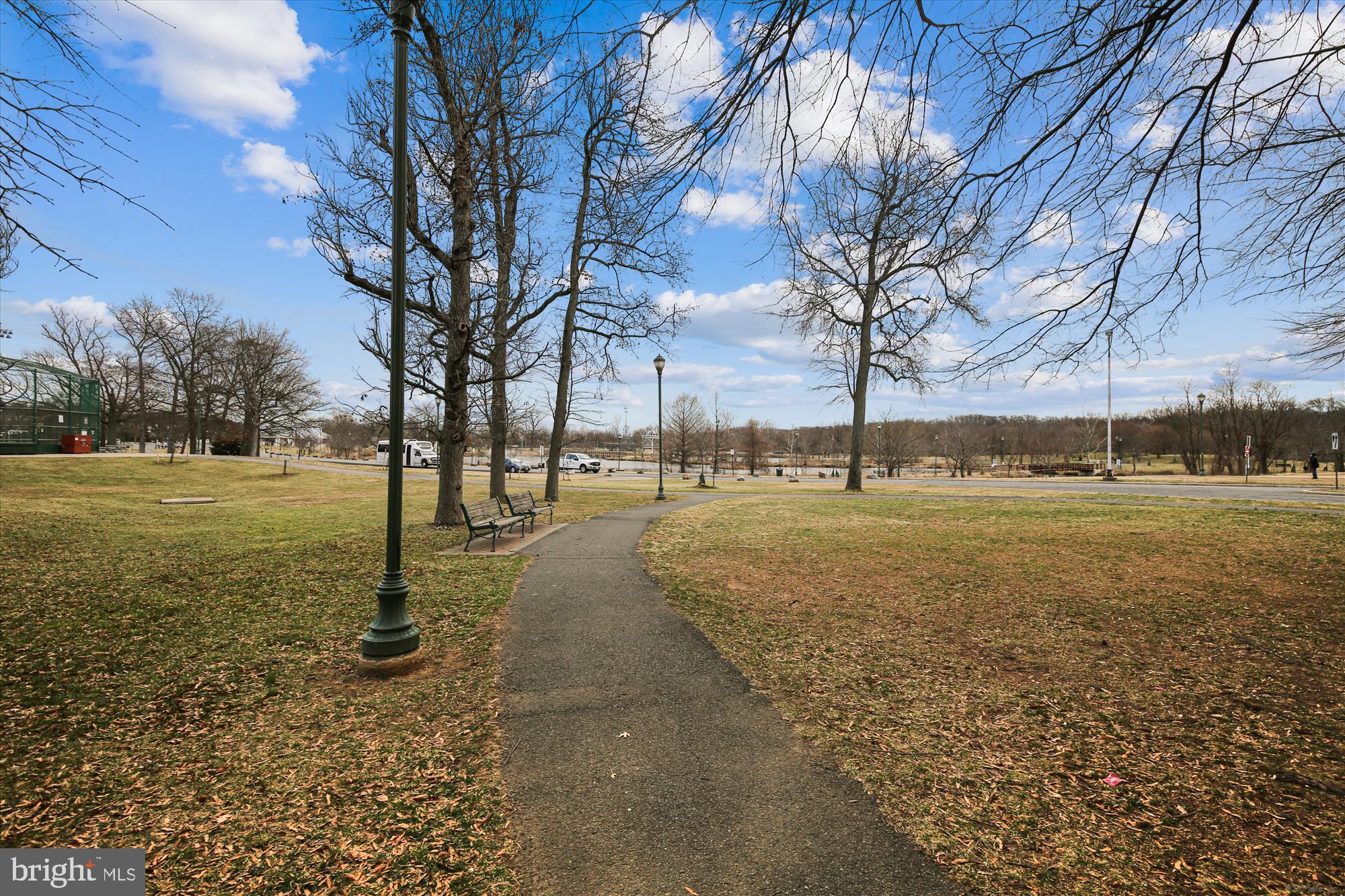 CAMERON STATION - Residential Lease