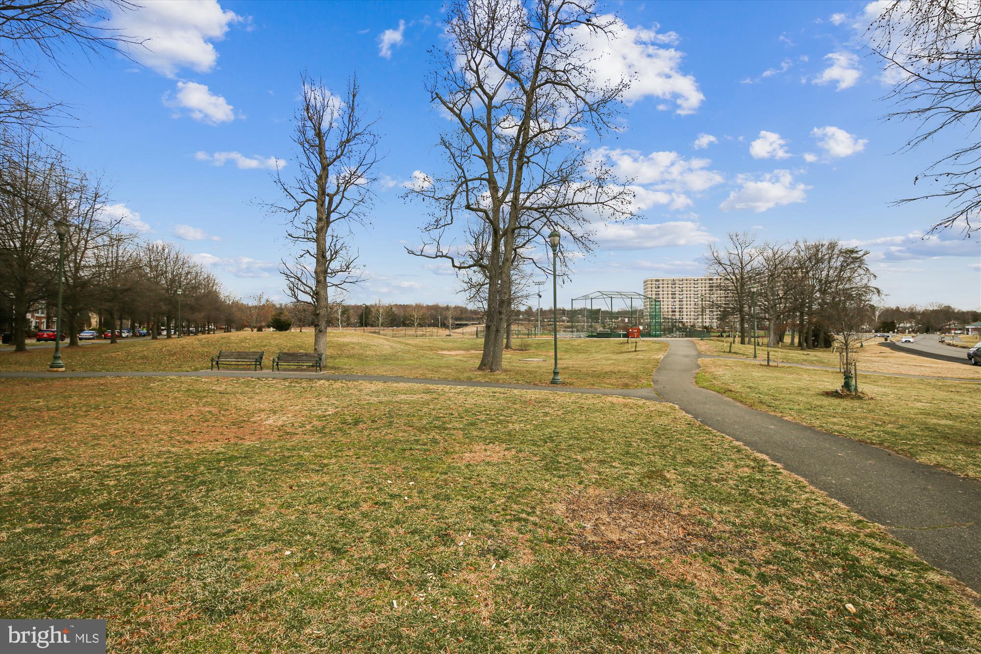 CAMERON STATION - Residential Lease