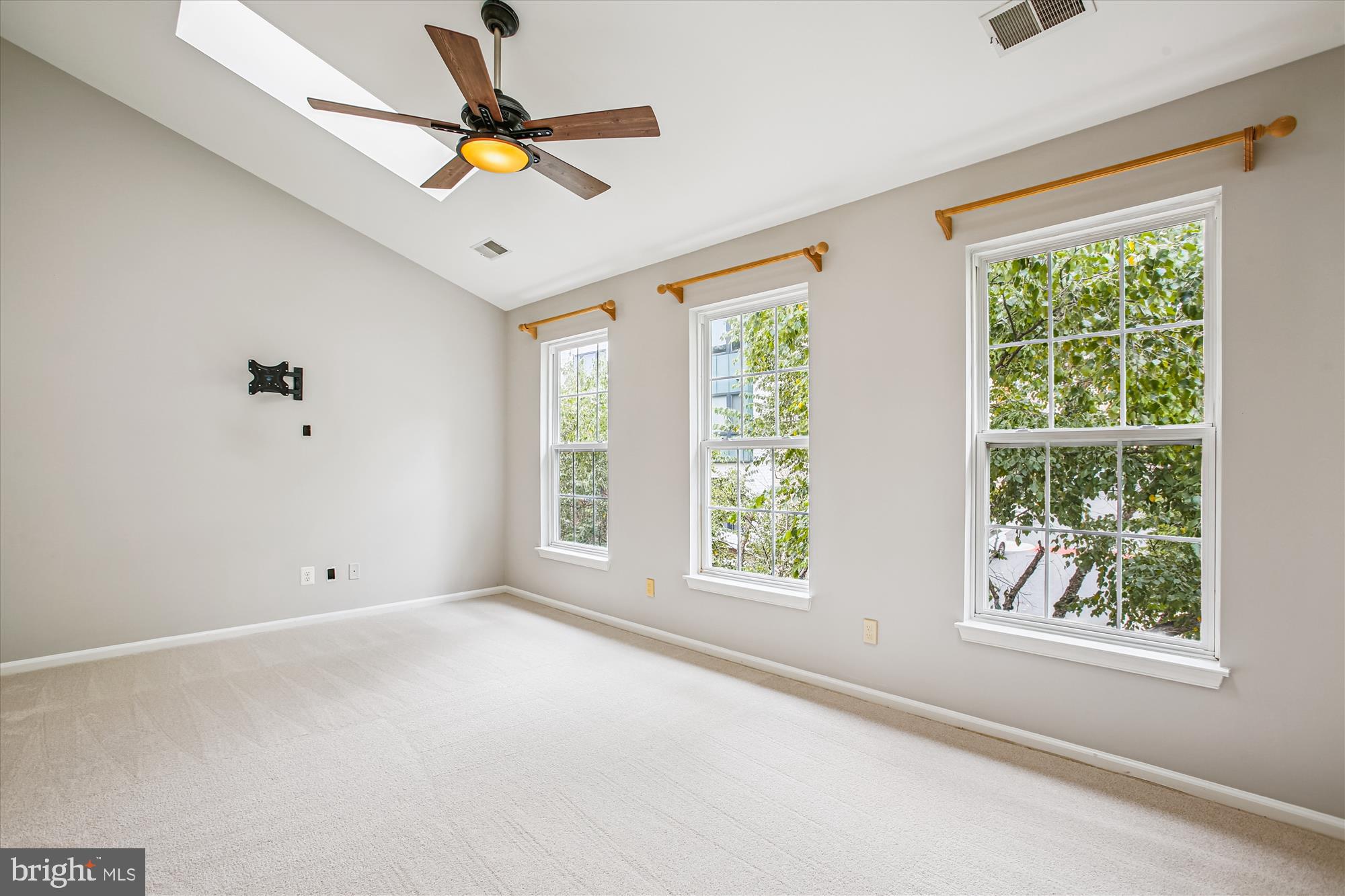 CAMERON STATION - Residential Lease