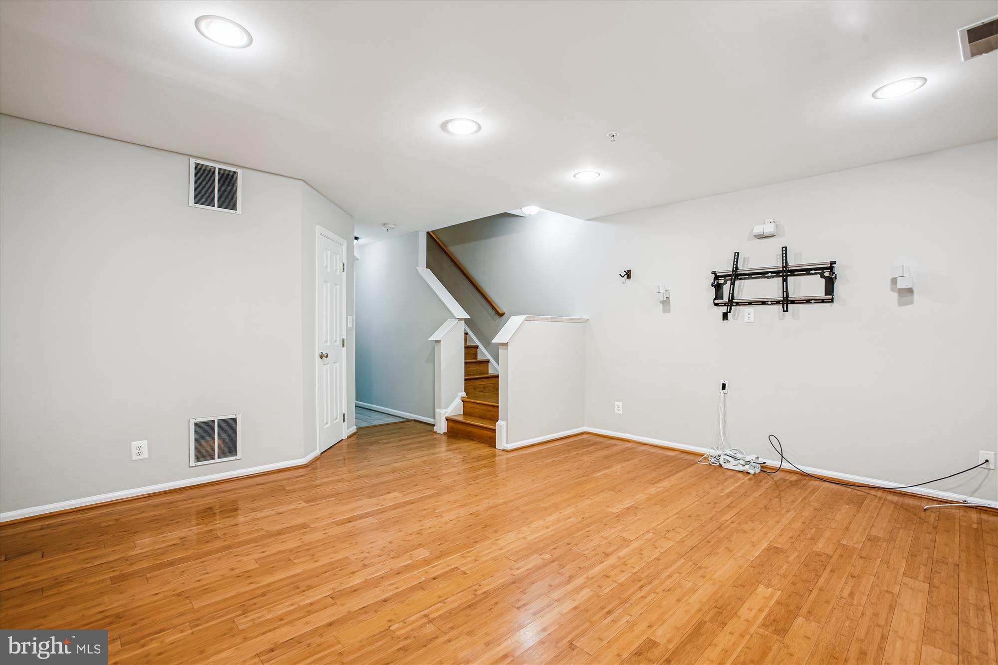 CAMERON STATION - Residential Lease