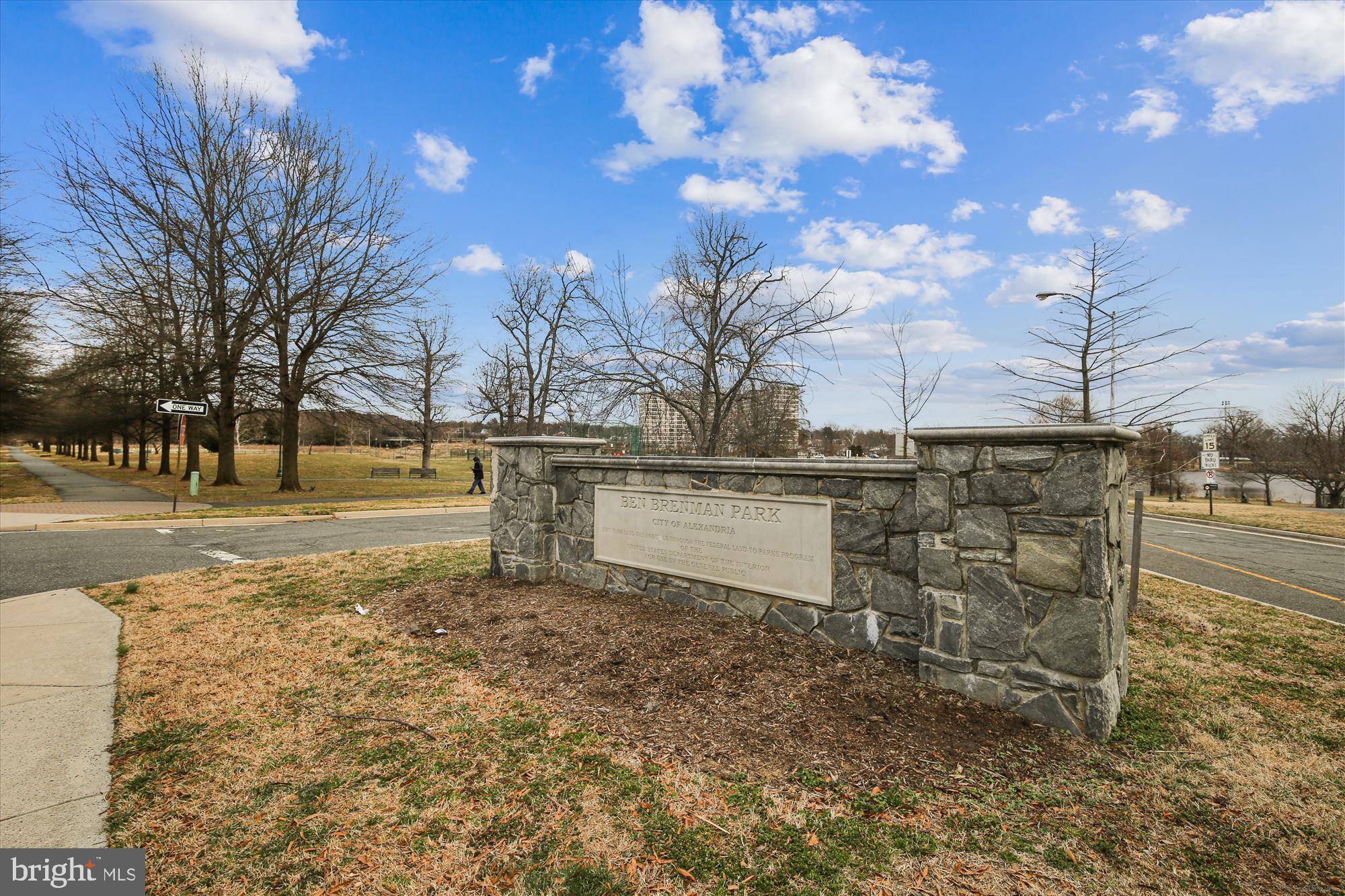 CAMERON STATION - Residential Lease