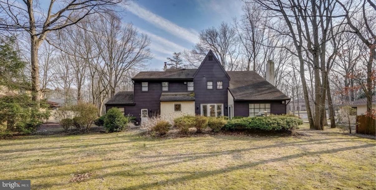206 WHITEHALL COURT