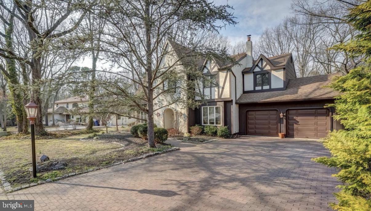 206 WHITEHALL COURT