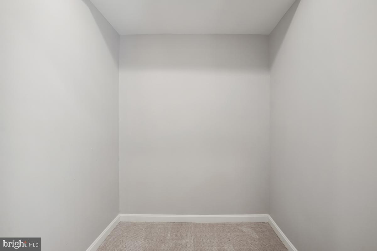 HOLLINDALE - Residential