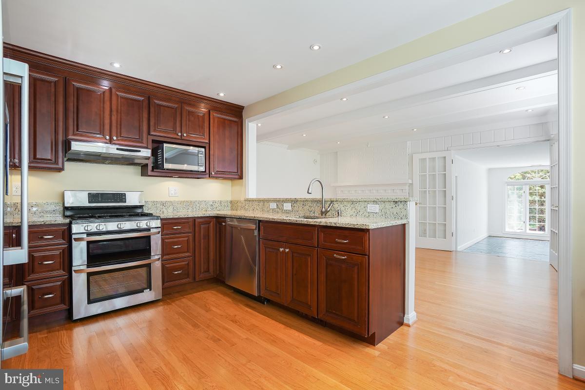 HOLLINDALE - Residential