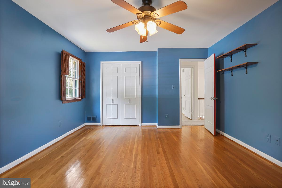 HOLLINDALE - Residential