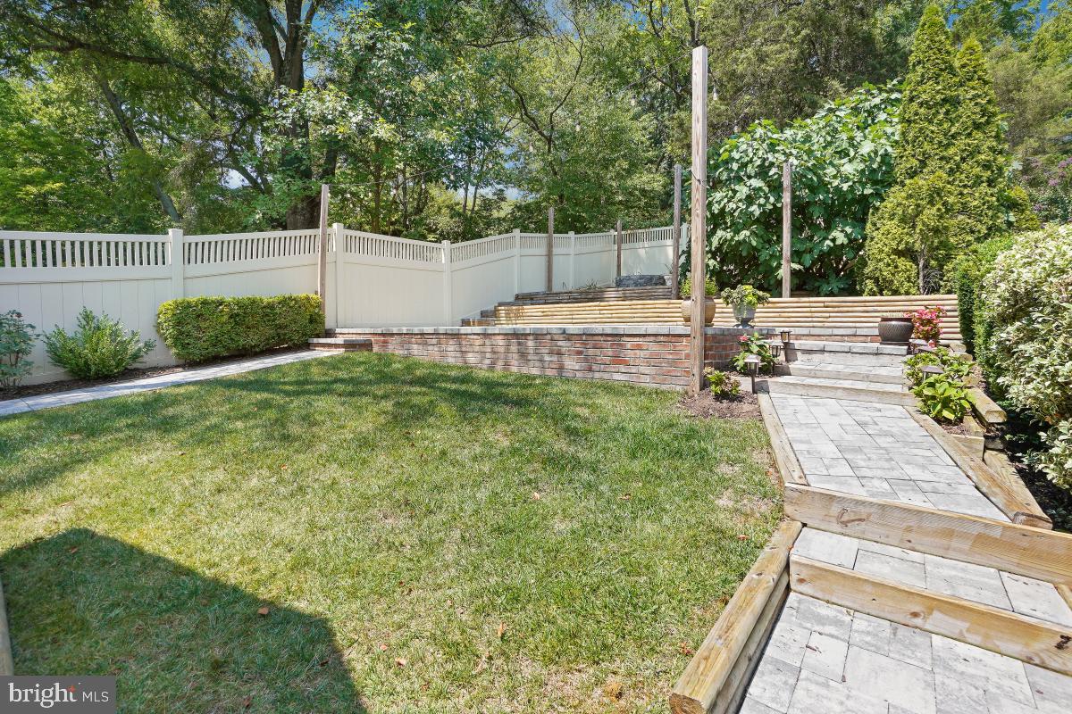 HOLLINDALE - Residential