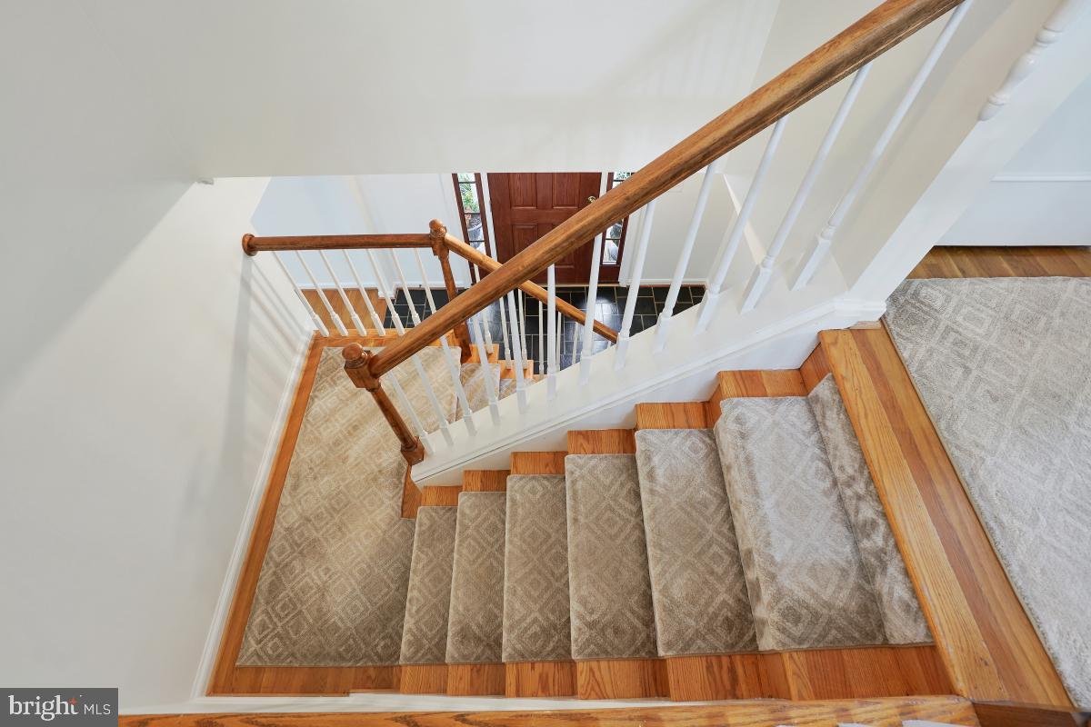 HOLLINDALE - Residential