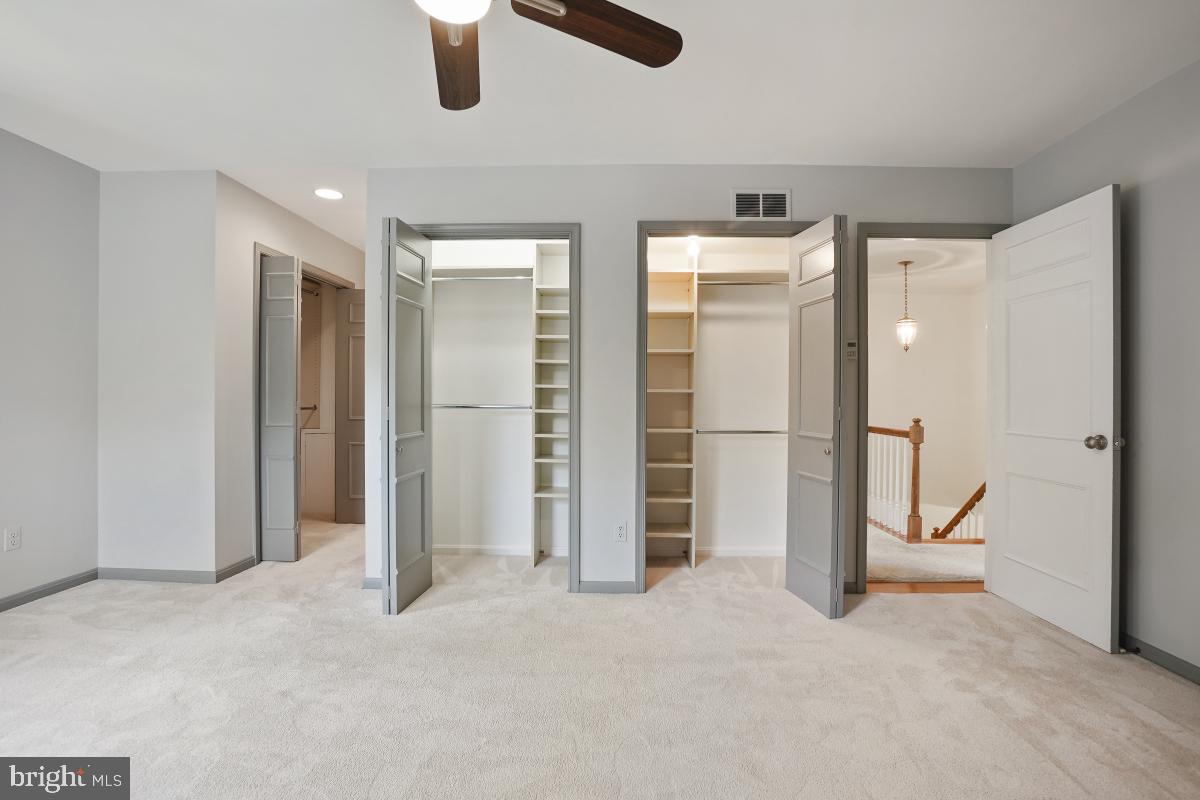 HOLLINDALE - Residential