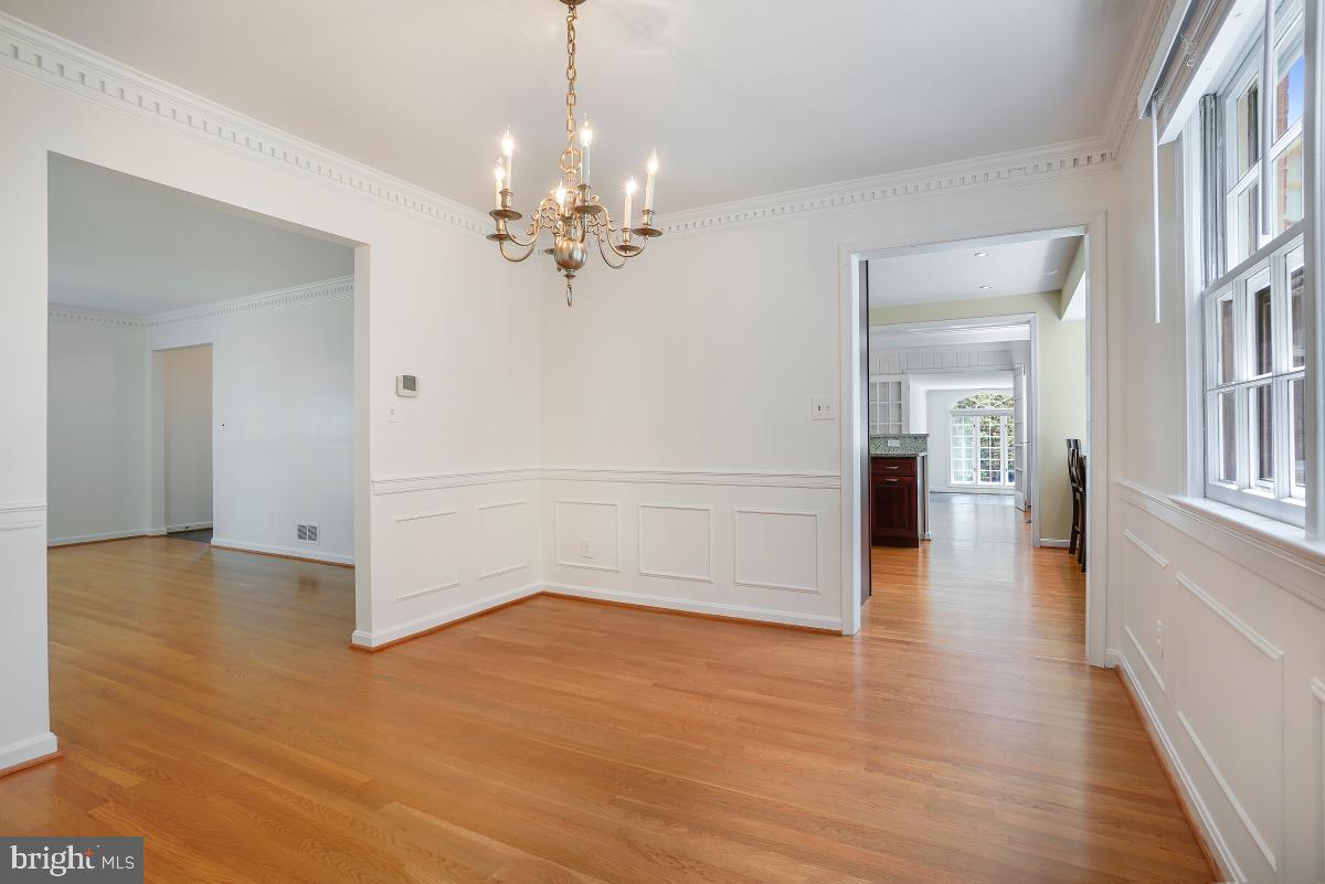 HOLLINDALE - Residential