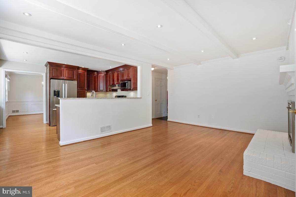 HOLLINDALE - Residential