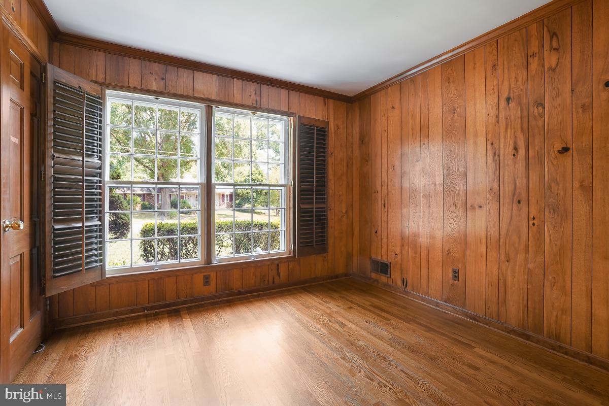 HOLLINDALE - Residential