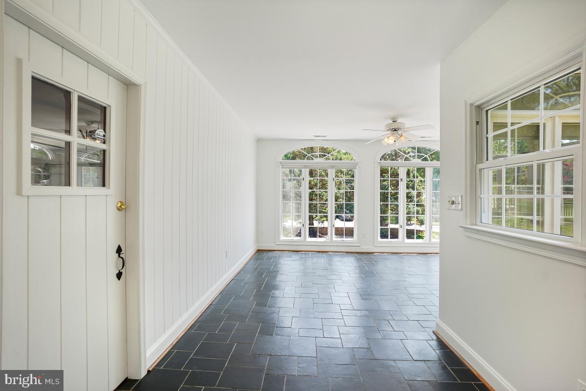 HOLLINDALE - Residential