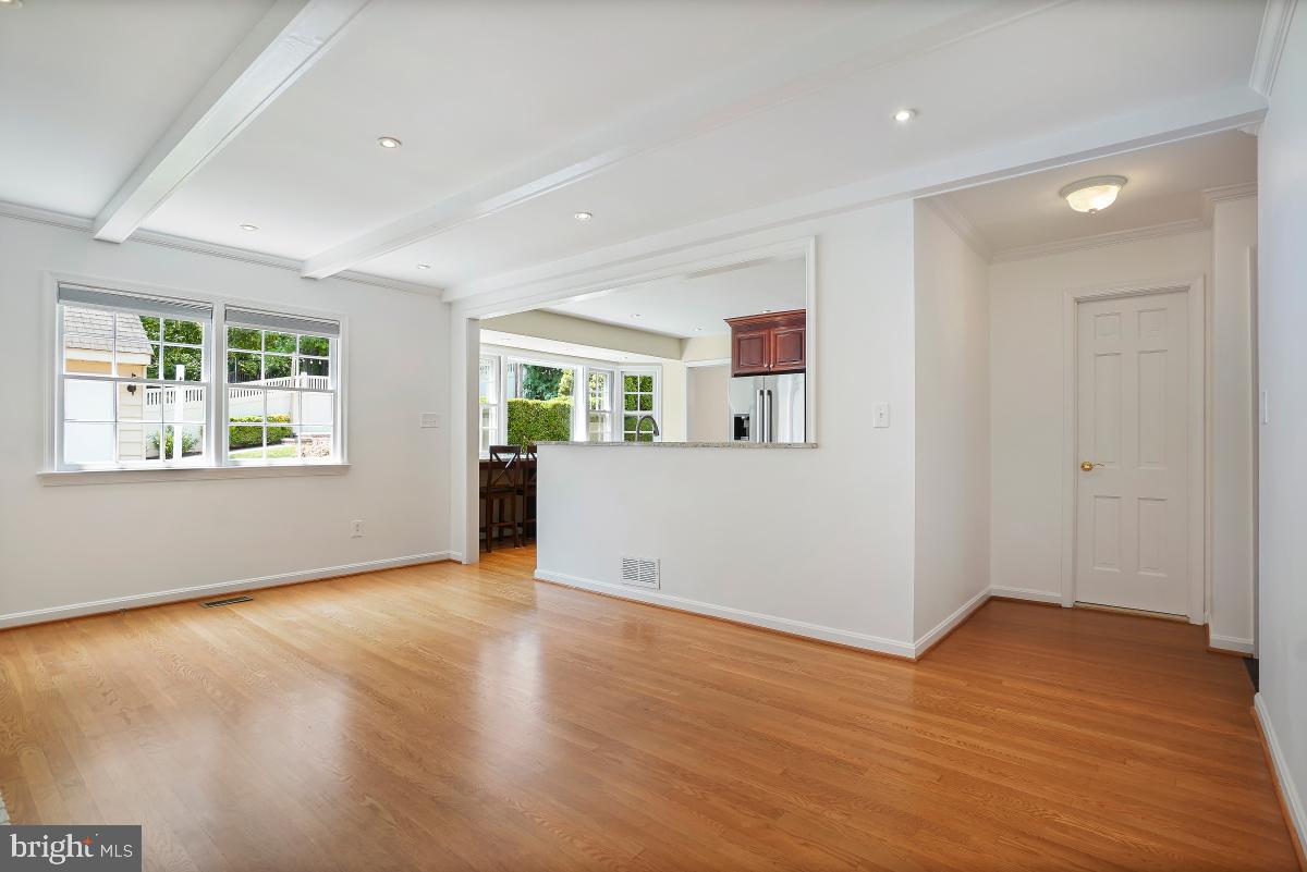 HOLLINDALE - Residential