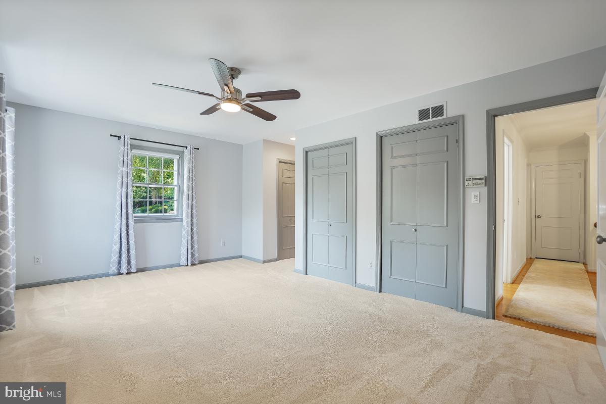 HOLLINDALE - Residential