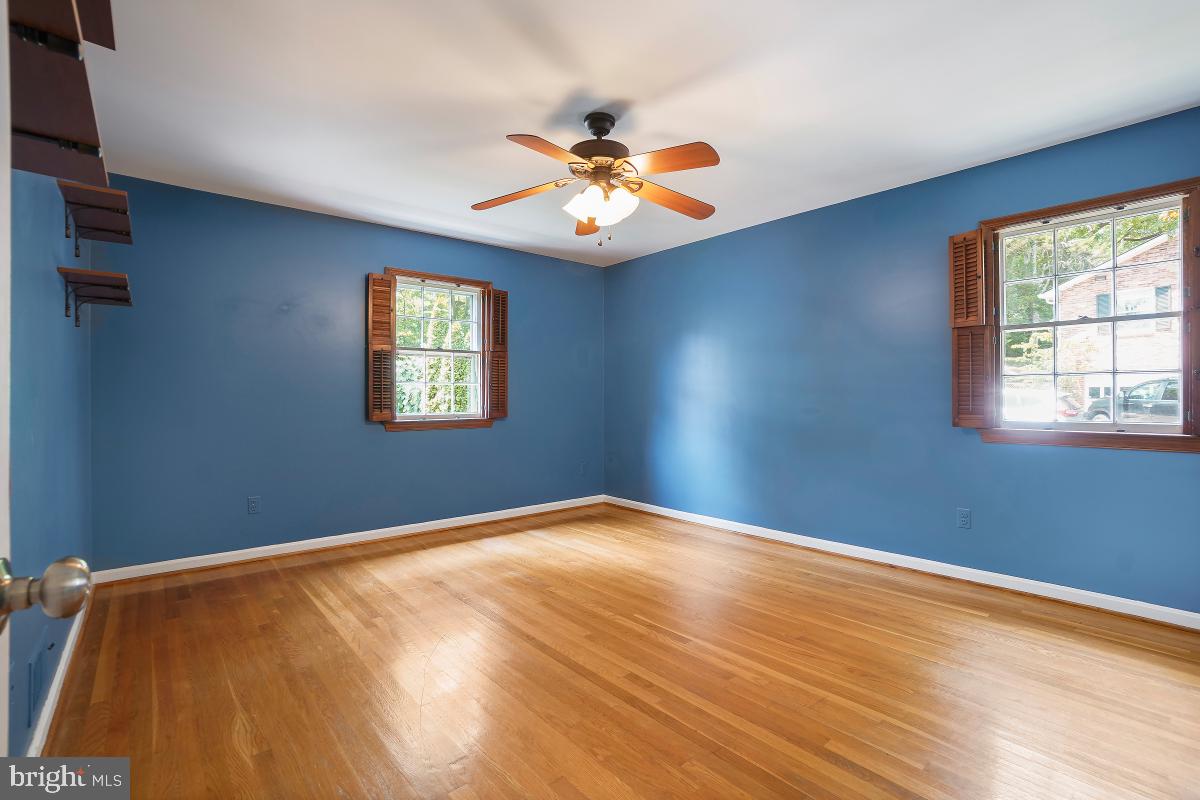 HOLLINDALE - Residential