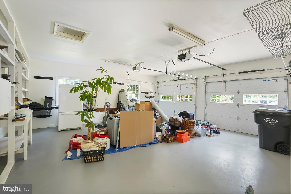 HOLLINDALE - Residential