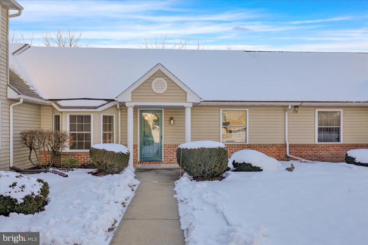 STONE HILL FARMS - Residential