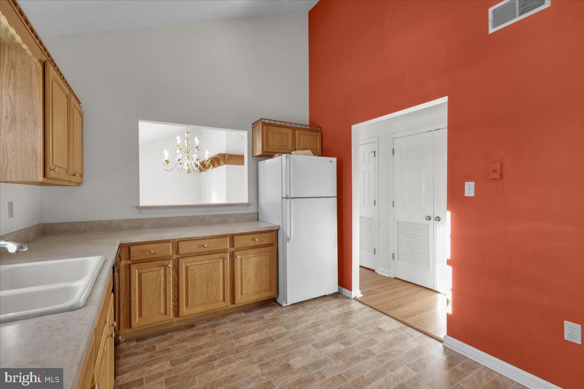 STONE HILL FARMS - Residential