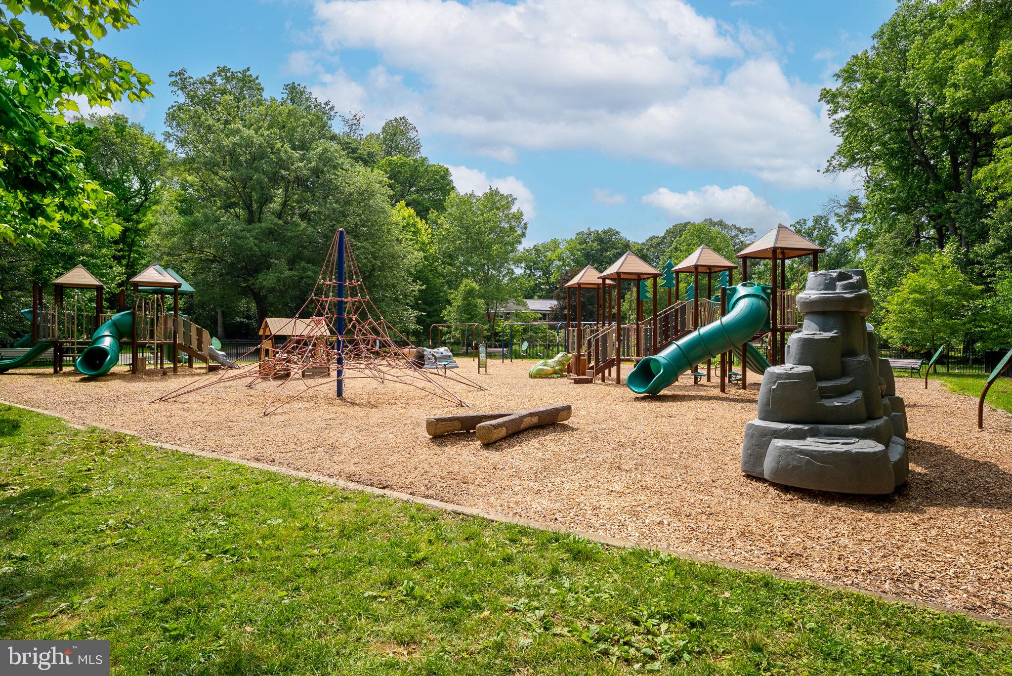 UNIVERSITY PARK - Residential