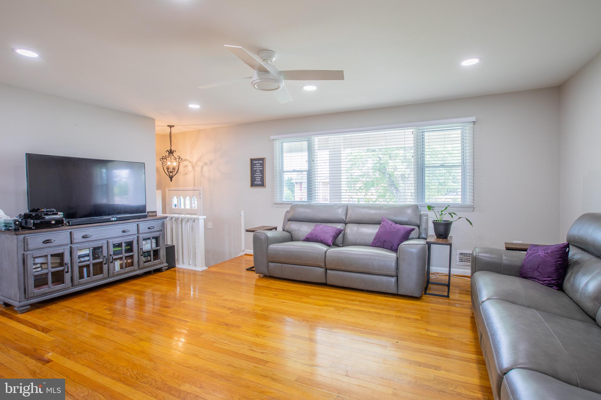 CLINTON - Residential Lease